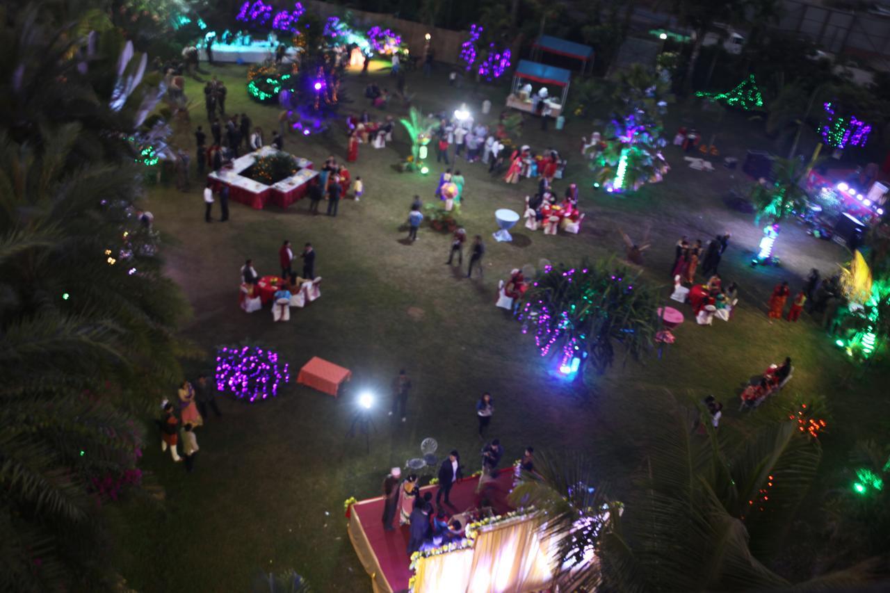 Central Palm Hotel Bharatpur  Dış mekan fotoğraf