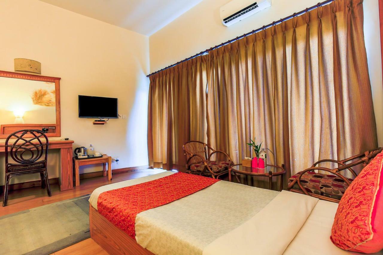 Central Palm Hotel Bharatpur  Dış mekan fotoğraf