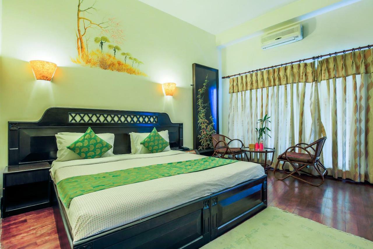 Central Palm Hotel Bharatpur  Dış mekan fotoğraf